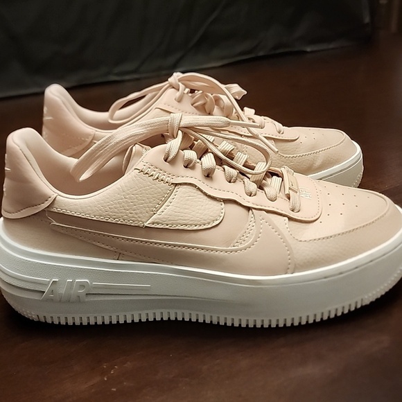 Nike Women’s Air Force 1 Platform size 8 Pink - Picture 5 of 9